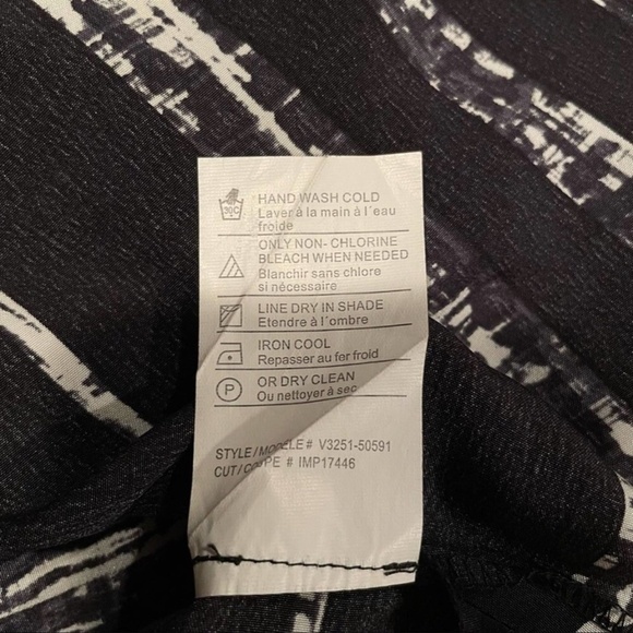 Vince Shadow Stripe V-Neck Silk Tunic Dress Size S Black & White 6573 - Picture 11 of 11